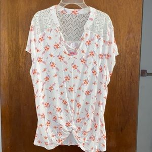 Cross top Summer blouse with lace